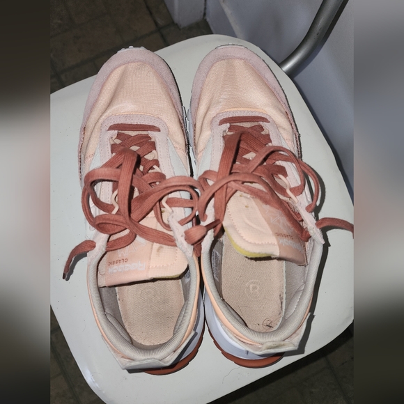 Reebok Classic CL LEGACY womens 8.5 us - Picture 2 of 8